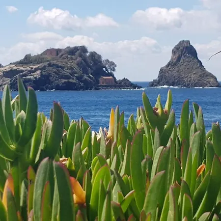 La Corsara Aci Castello